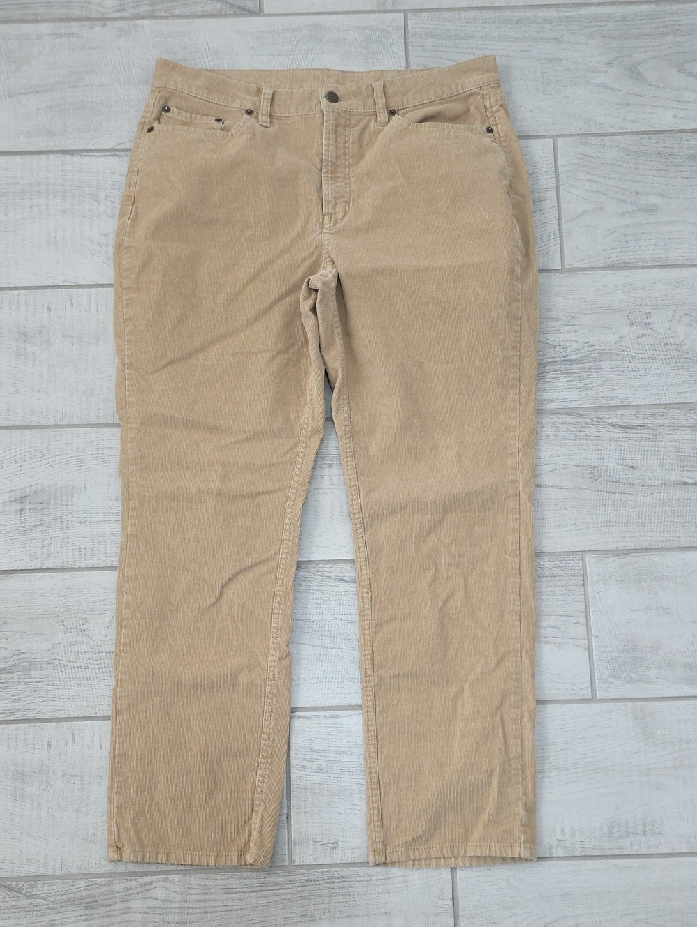 LL Bean Corduroy Women's Size 16 BeanFlex Straight Leg Favorite Fit